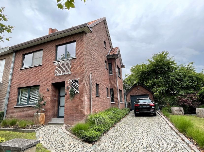 Maison à louer
                    à 3500 Hasselt