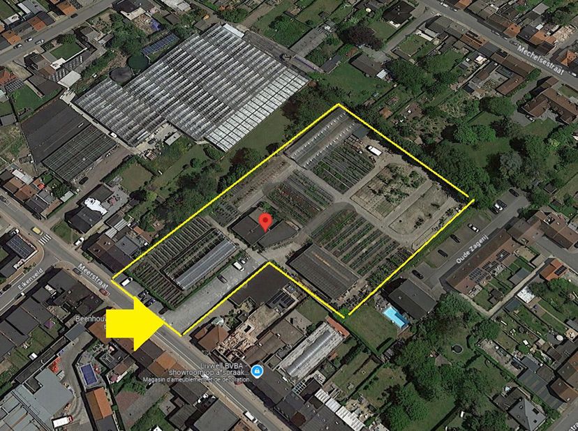 Site d&#039;entreprise sur un terrain de 9.075 m².&lt;br /&gt;
Le bâtiment offre diverses possibilités et se compose de :&lt;br /&gt;
Un entrepôt d&#039;environ 350 m², ada