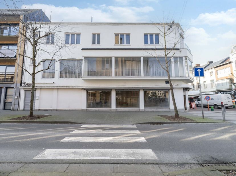 Bedrijfsvastgoed te koop
                    in 7100 La Louviere