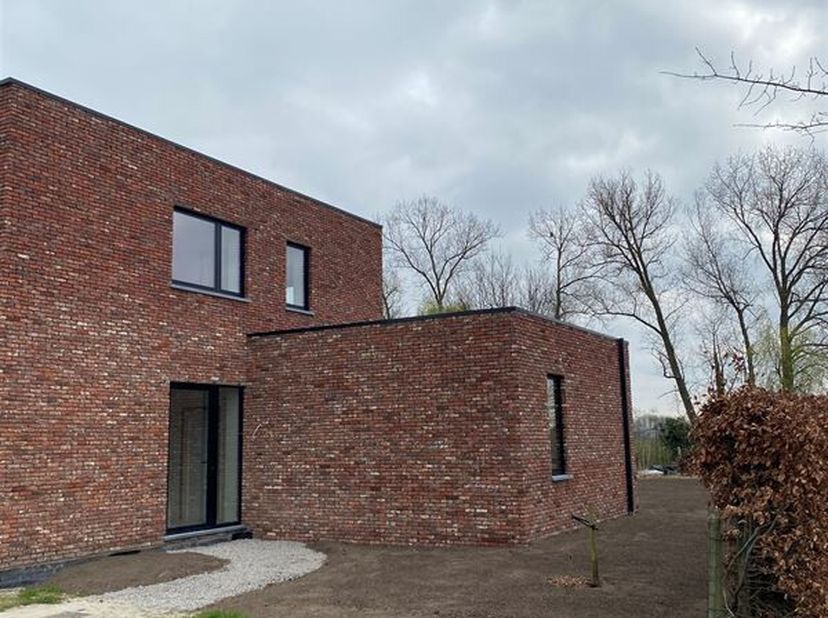 Maison à louer
                    à 9080 Zeveneken