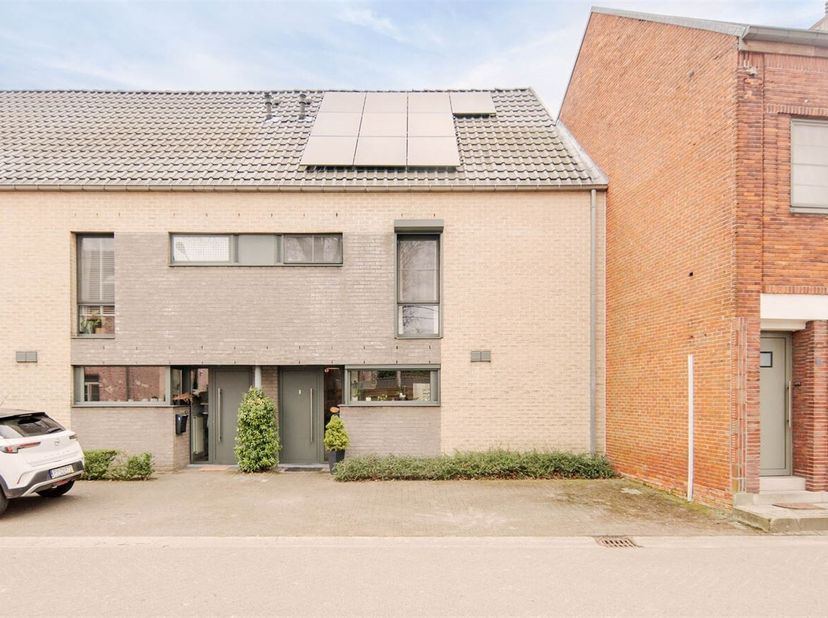 Maison à vendre
                    à 2400 Mol