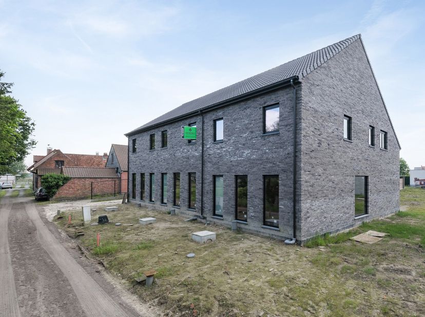 Het project omvat elf BEN- woningen, waarbij je de keuze hebt tussen halfopen en gesloten bebouwingen. (45% VERKOCHT)&lt;br /&gt;
De woningen zijn gelegen o