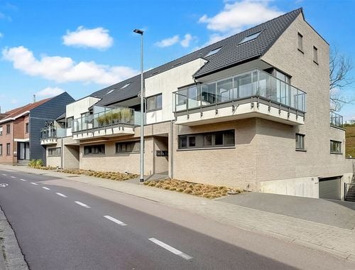                                         Appartement te huur in Bierbeek, € 975
