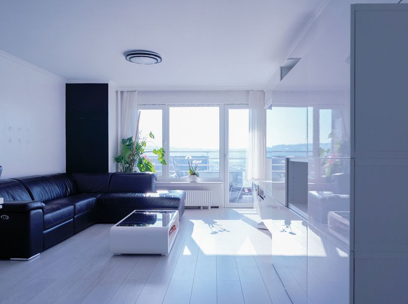 L&#039;agence SKYIMMO vous propose ce superbe appartement meublé au 10ème étage situé à HERSTAL composé de :&lt;br /&gt;
Apparemment : Hall d&#039;entrée (11) - Séjou