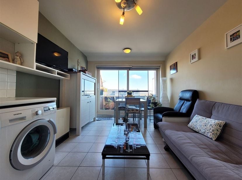 Appartement d&#039;une chambre à louer à Westende Dorp.&lt;br /&gt;
Il est loué meublé.&lt;br /&gt;
Disposition : salle de séjour avec cuisine ouverte et machine à lav