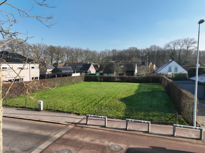 Terrain à vendre
                    à 8870 Izegem