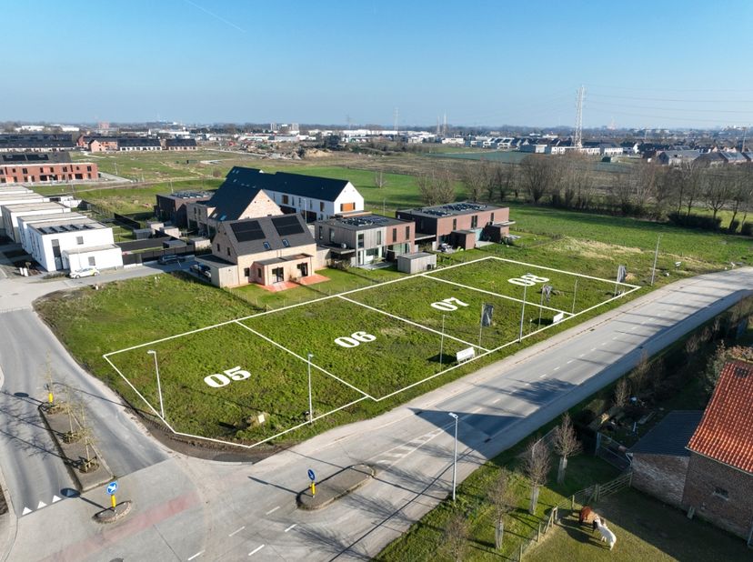 Terrain à vendre
                    à 8800 Roeselare