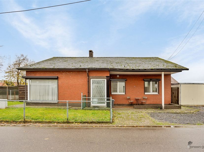 Open bebouwing op een perceel van 5a27ca in het centrum van Meerhout&lt;br /&gt;
Ontdek deze charmante woning in het centrum van Meerhout, met veel potentie