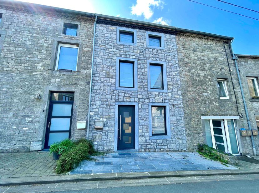 Huis te koop
                    in 5650 Yves-Gomezee