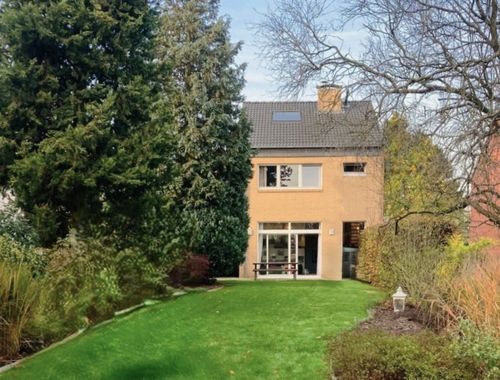                                         Maison à vendre à Rhode-Saint-Genèse, € 745.000
