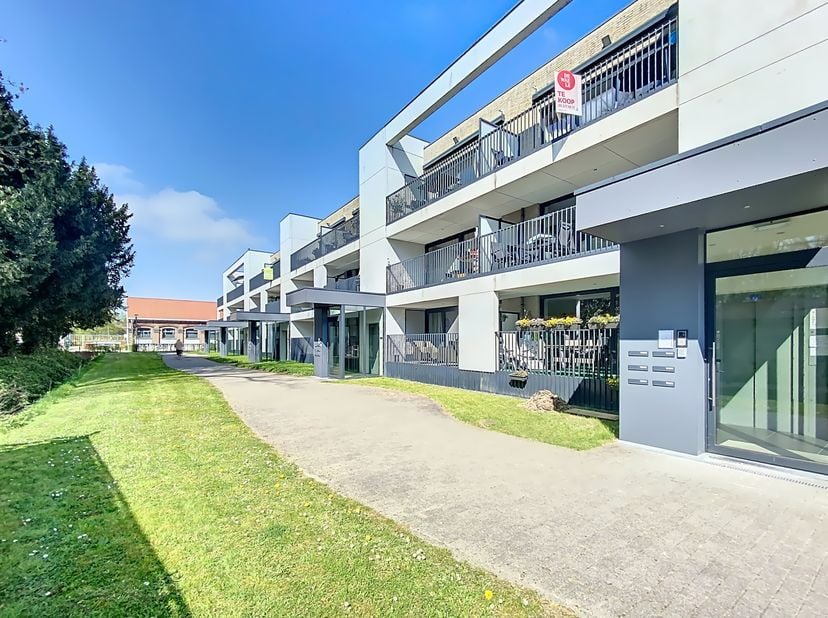 Gelegen op een uiterst rustige locatie, combineert dit appartement comfort, toegankelijkheid en praktische voorzieningen. &lt;br /&gt;
Indeling van dit appa