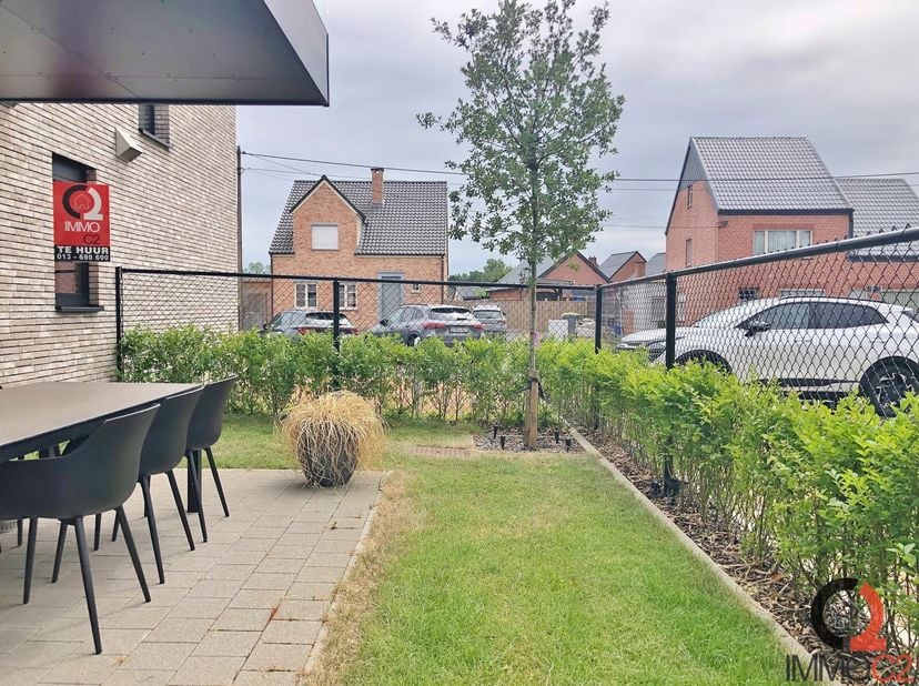 Energieneutraal gelijkvloers nieuwbouw appartement met 2 slaapkamers met terras en tuin nabij het centrum van Veerle Laakdal.&lt;br /&gt;
Het appartement is
