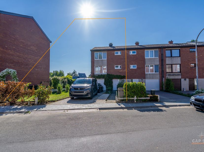 NIVELLES - Dans un quartier calme et arboré, à proximité de toutes facilités (écoles, transports, commerces, centre ville, parc de la Dodaine et grand