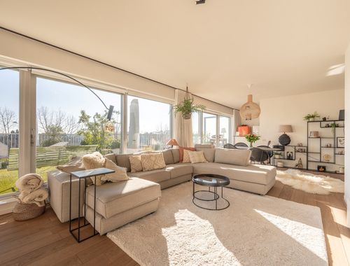                                         Penthouse à louer à Sint-Kruis, € 1.500
