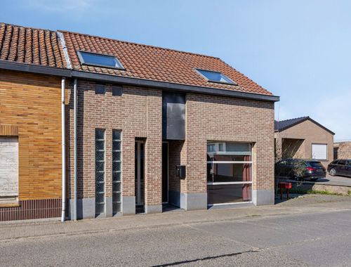                                         Eengezinswoning te koop in Drieslinter, € 295.000
