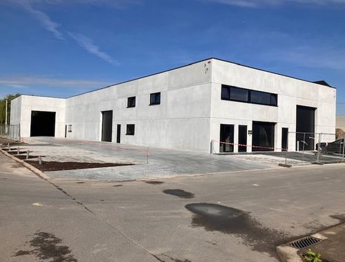                                         Opslagplaats te huur in Sleidinge, € 1.640
