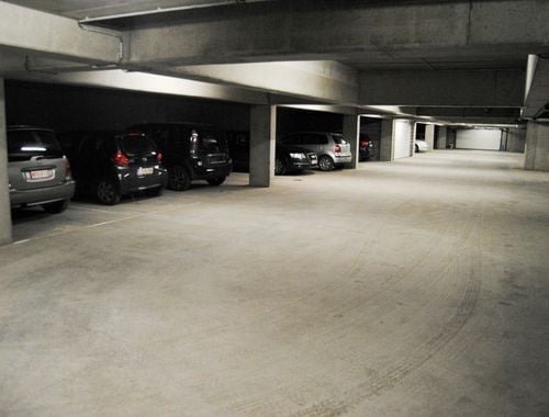                                         Garage te koop in Veurne, € 20.000
