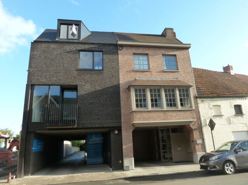 Centraal gelegen Instapklare praktijkruimte van 27 m² in een hedendaags multidisciplinair gebouw voor medische en paramedische beroepen Deze ruimte is