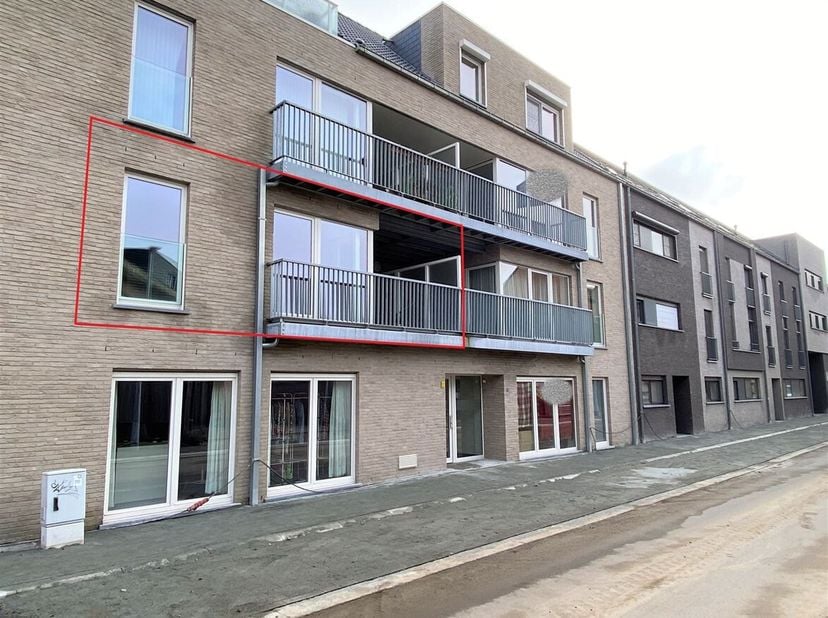 Stijlvol nieuwbouwappartement met 2 slaapkamers, terras en ondergrondse parking&lt;br /&gt;
Ligging: Dit energiezuinige appartement is ideaal gelegen vlak b