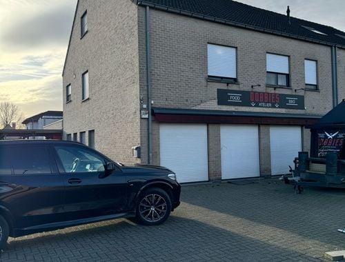                                         Handelspand te huur in Eeklo, € 1.200
