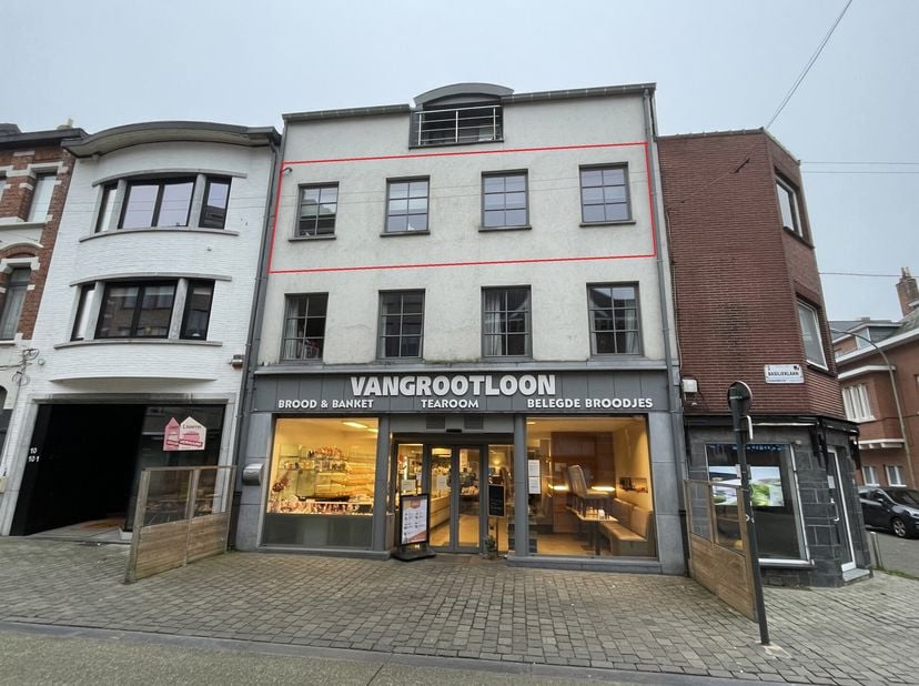 Te huur: Gezellig appartement in hartje Scherpenheuvel.&lt;br /&gt;
Ontdek dit charmante appartement, ideaal gelegen in het centrum van Scherpenheuvel.&lt;br /