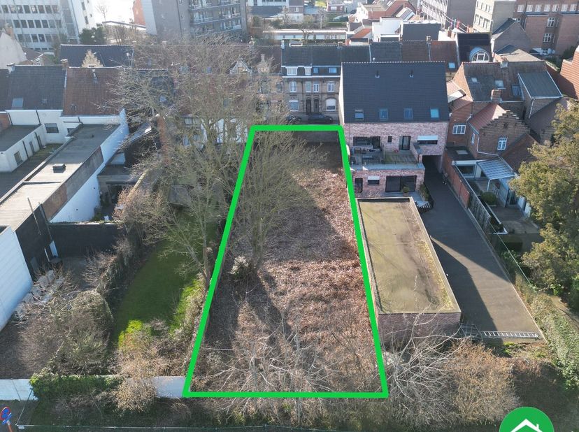Terrain à vendre
                    à 8800 Roeselare