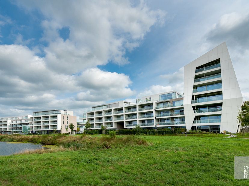 Residentie MeuseView buitengewoon wonen aan de Maas&lt;br /&gt;
Indeling:&lt;br /&gt;
Appartement D11 biedt een private inkomhal, een gastentoilet, een badkamer e