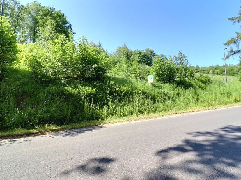 BEAUMONT (STAVELOT) les Sarts du Thier, lot 4 : Situ dans un endroit calme et non loin du centre de Stavelot et de toutes ses facilits, vous trouverez