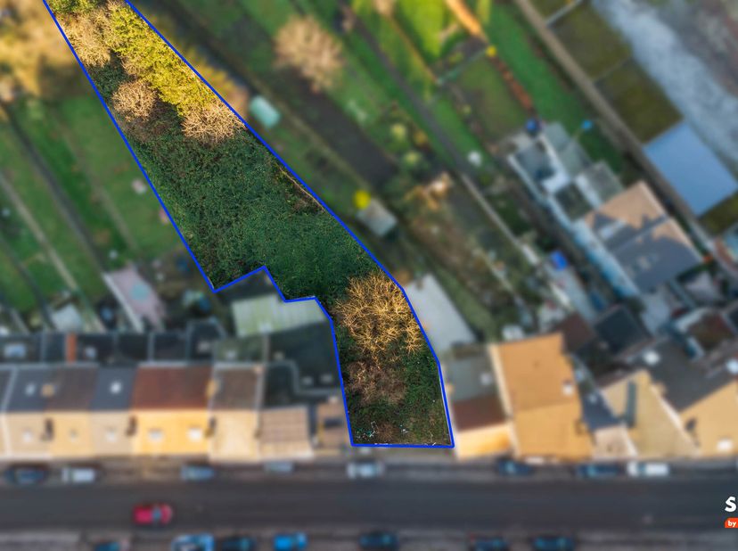 L&#039;agence SKYIMMO vous propose ce terrain de 719 m² idéalement situé rue des Trixhes 33, 4102 Ougrée. Ce bien offre de nombreuses possibilités daménage