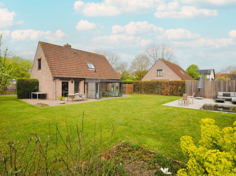 Maison à vendre
                    à 8200 Sint-Andries