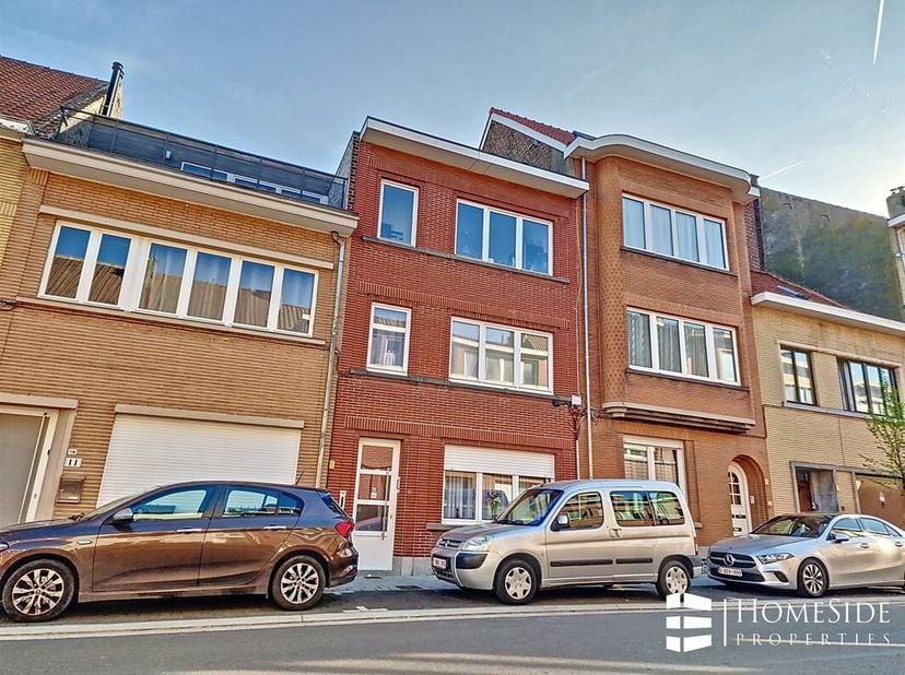A proximité du quartier De Wand, Mutsaard et proche du Heysel et Palais Expo.&lt;br /&gt;
Superbe appartement de +/-55m² en parfait état dans un petit immeu