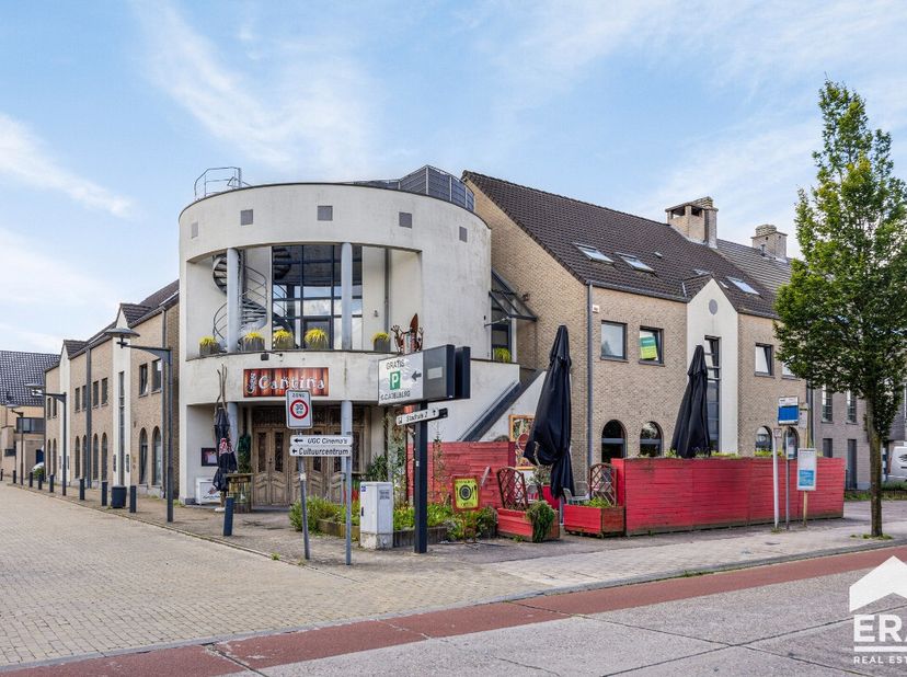 Bien professionnel à vendre
                    à 3920 Lommel