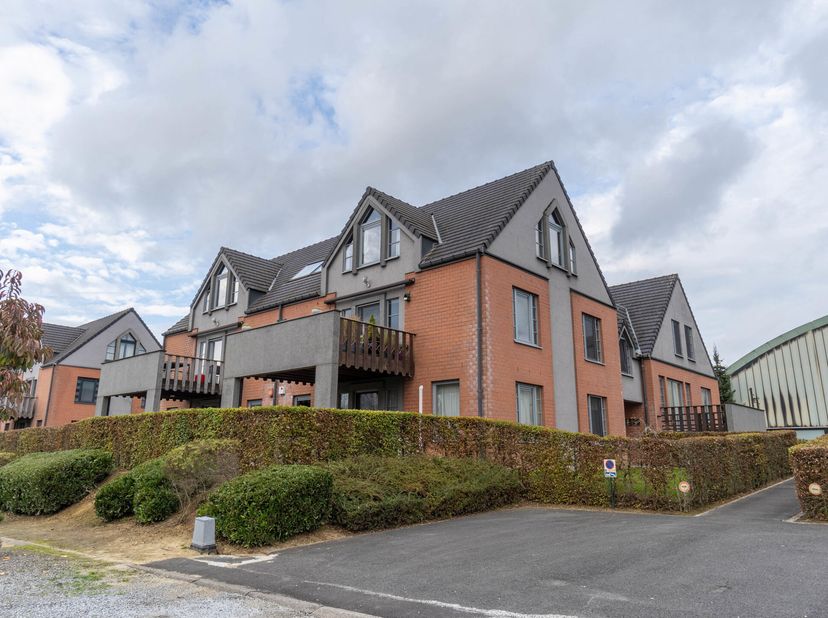 TRIOR Nivelles vous propose ici un magnifique appartement de 115 m² idéalement situé à deux pas du shopping de Nivelles et du club de tennis de l&#039;Arga