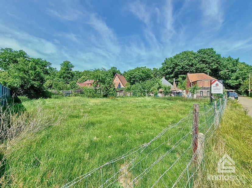 Terrain à vendre
                    à 3550 Heusden