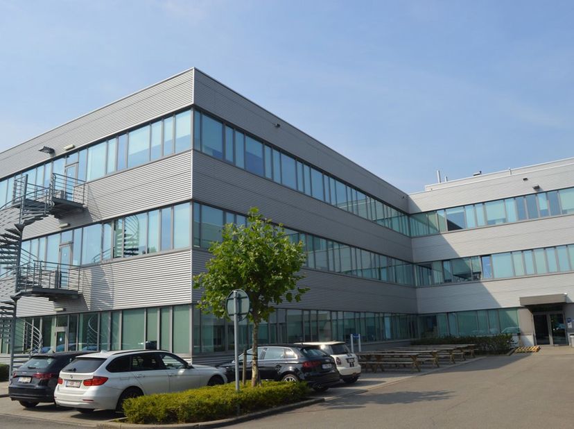Kantooruimte te huur in Wommelgem, gelegen met een unieke zichtlocatie.