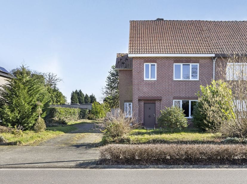 Maison à vendre
                    à 3960 Bree