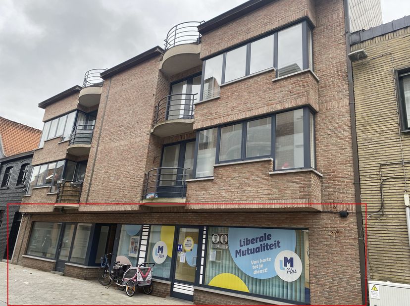 Bien professionnel à vendre
                    à 8870 Izegem