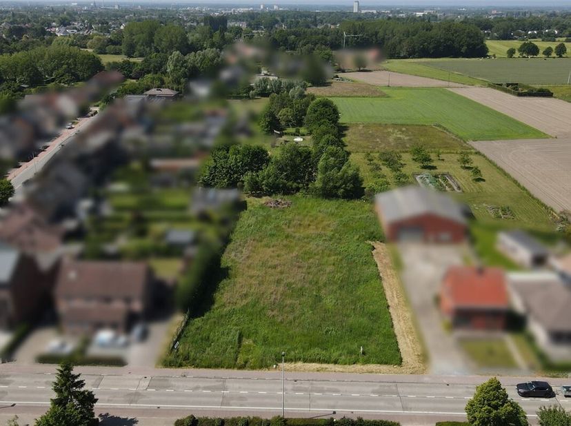 Nous vous proposons 2 terrains à bâtir voisins pour une construction jumelée avec une orientation optimale sud-ouest.&lt;br /&gt;
Le lot 1 mesure 444,38 m²