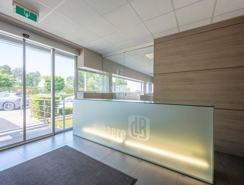                                         Espace de bureaux à louer à Meulebeke, € 1.750
