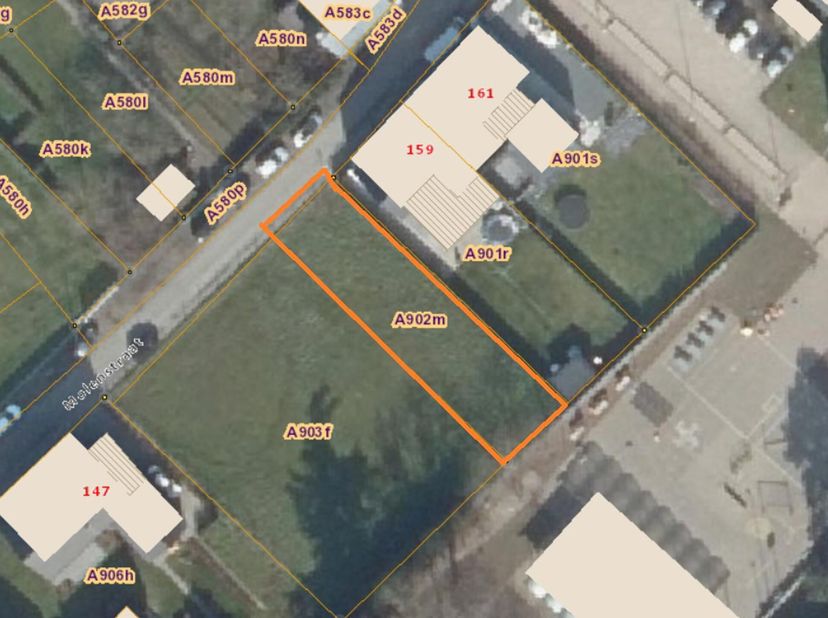 TRIOR vous propose sur la commune de Liedekerke ,  à proximité des écoles et commerces ce beau terrain plat de 4 ares , avec possibilité de construire