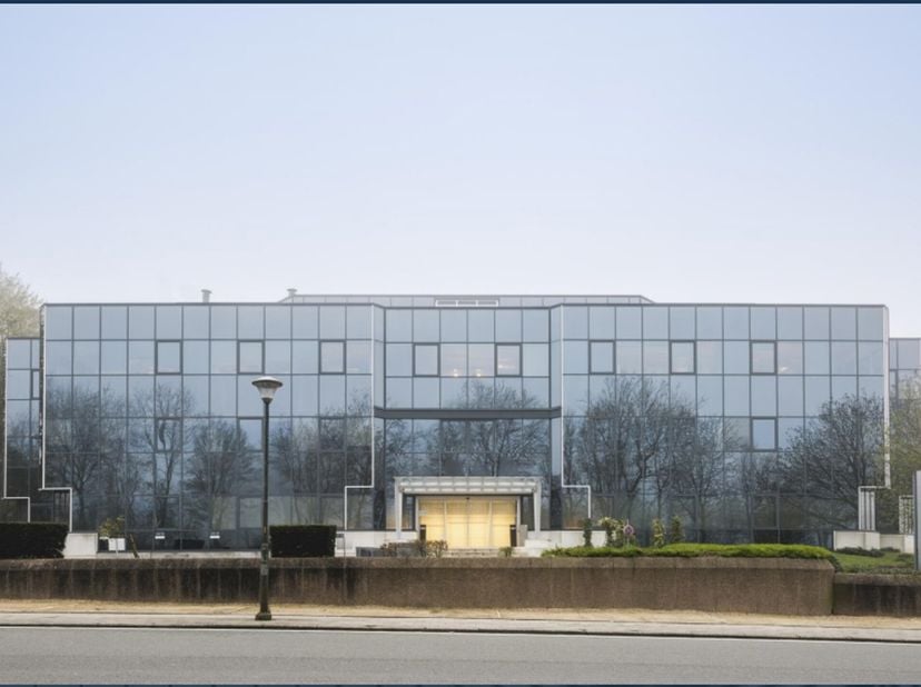 Bien professionnel à louer
                    à 1853 Strombeek-Bever