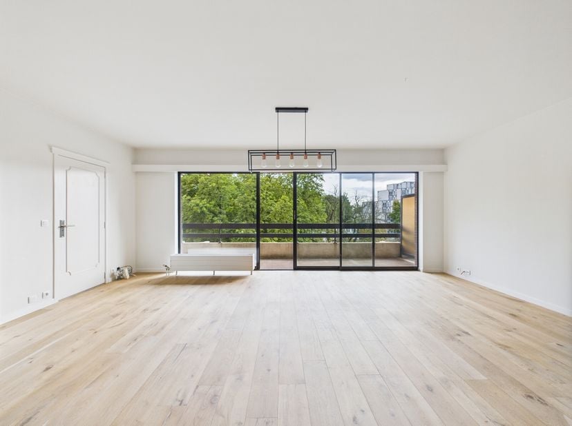 Montgomery | Spacieux appartement 3 chambres avec terrasseL&#039;appartement se compose d&#039;un hall d&#039;entrée, un séjour, une cuisine indépendante donnant tou