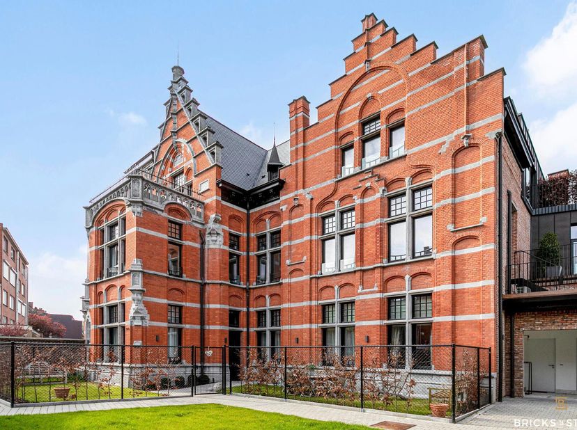Appartement à vendre
                    à 2070 Burcht