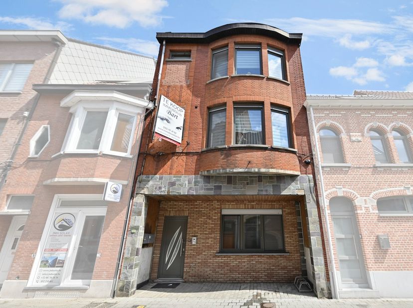 Bien professionnel à vendre
                    à 9220 Hamme