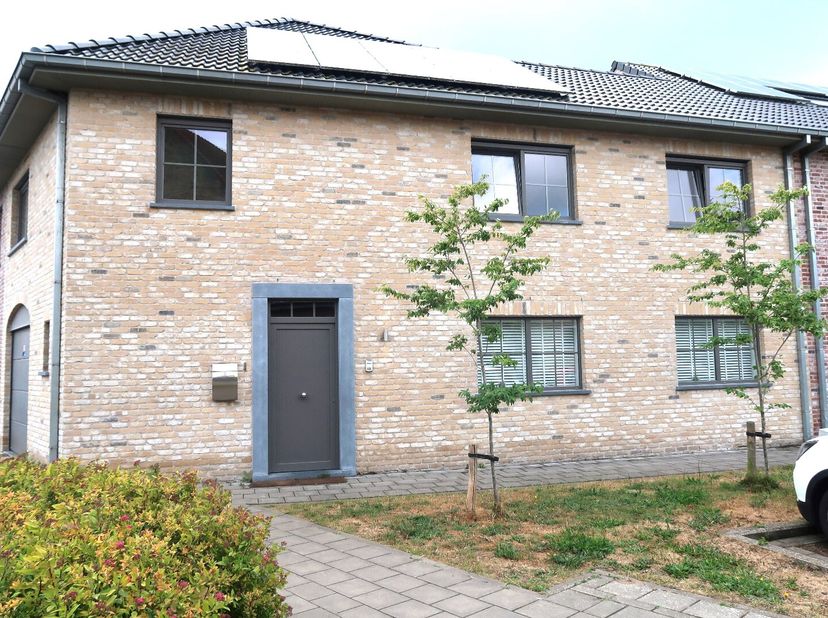 Maison à louer
                    à 8490 Zerkegem