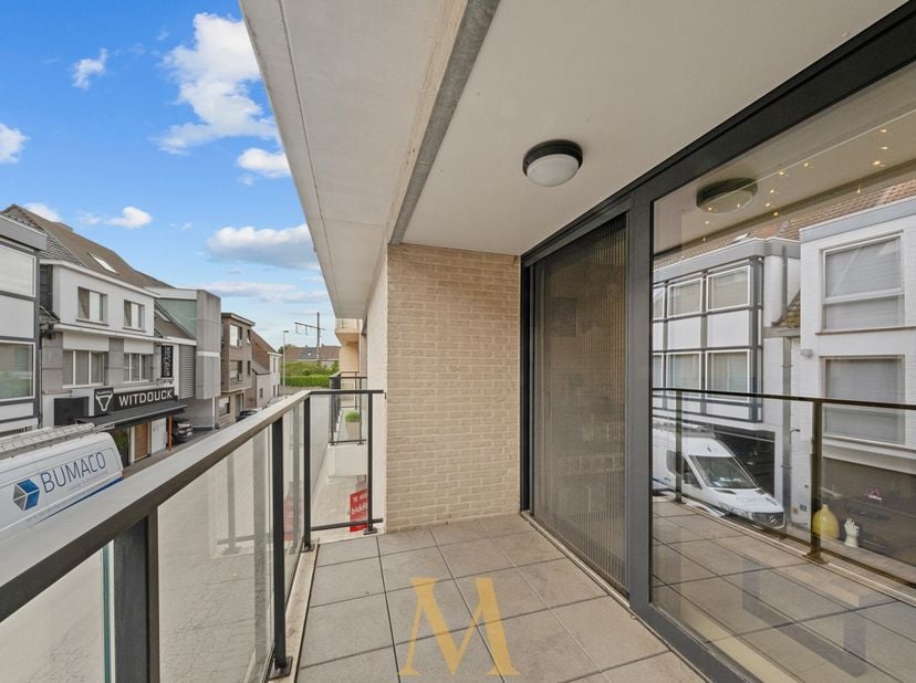 Cet appartement lumineux et bien agencé offre un cadre de vie confortable en plein cœur de Waregem. Grâce à son agencement fonctionnel et à l’abondanc