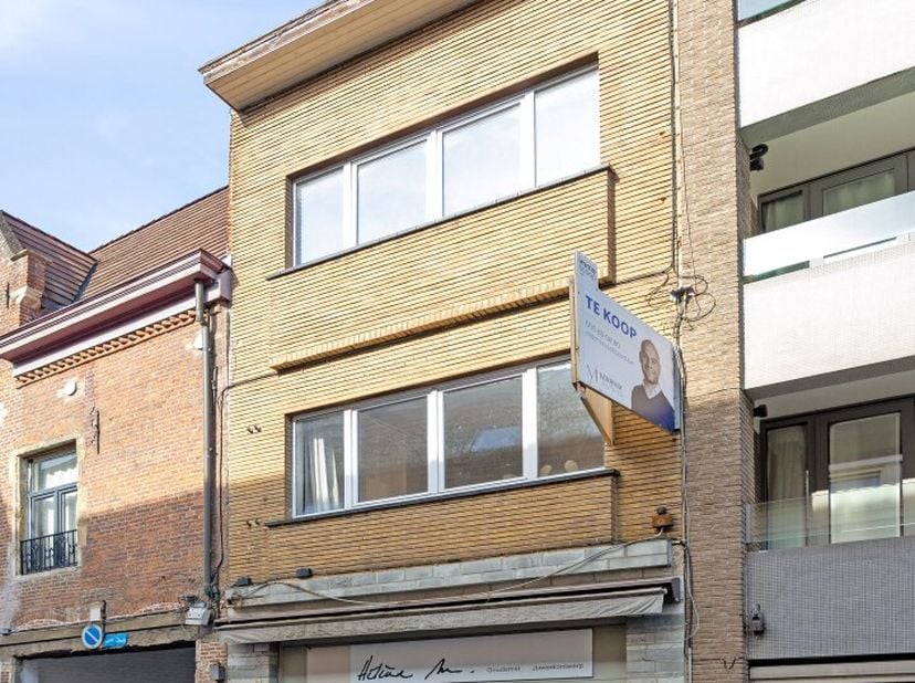 Bien professionnel à vendre
                    à 3000 Leuven