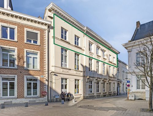                                         Immeuble de bureaux à vendre à Tienen, € 495.000
