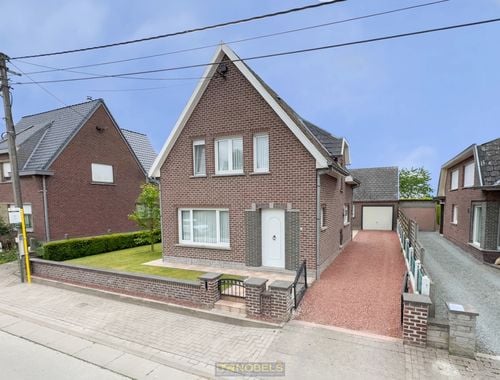                                         Maison à vendre à Vurste, € 350.000
