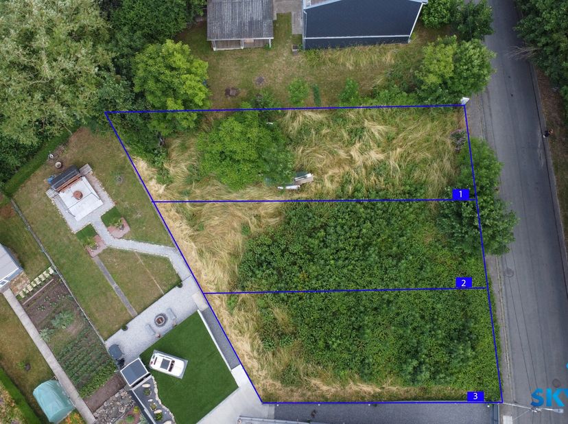 L&#039;agence SKYIMMO vous propose plusieurs terrains prêts à construire situés dans un quartier calme sur les hauteurs de Seraing proche des axes autorout